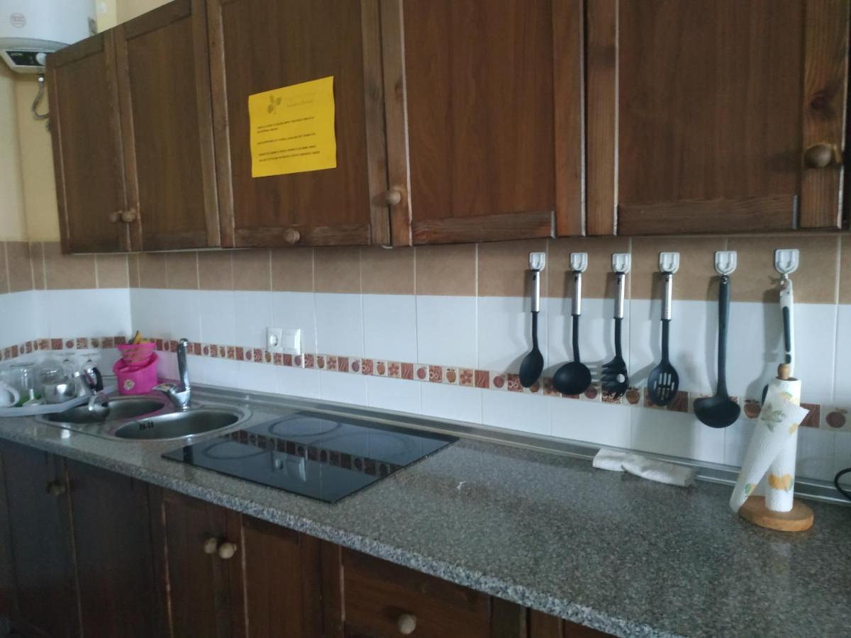 Albergue Las Moreras Монестерио Экстерьер фото