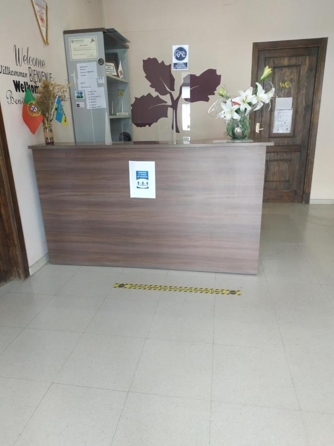 Albergue Las Moreras Монестерио Экстерьер фото